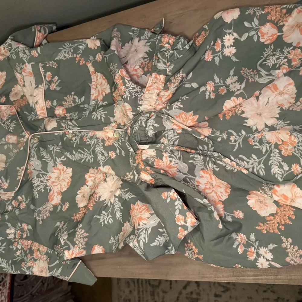 cupcakes & cashmere Green Floral Pajama Set - Picture 6 of 9